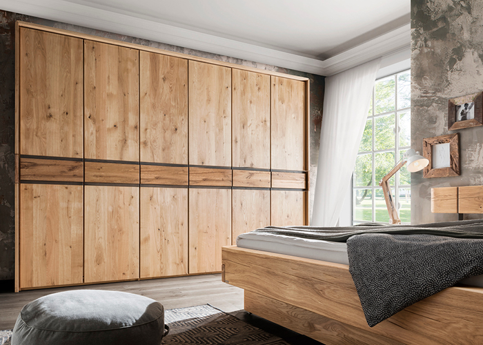 Kleiderschrank • Möbel Bald