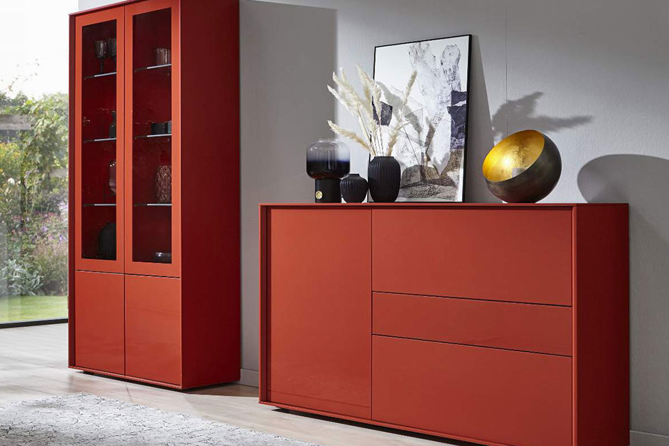 Schränke & Vitrinen