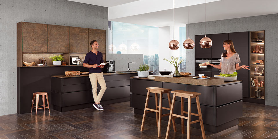 Ob grau, ob schwarz Die neuen Küchen sind dunkel • Möbel Bald