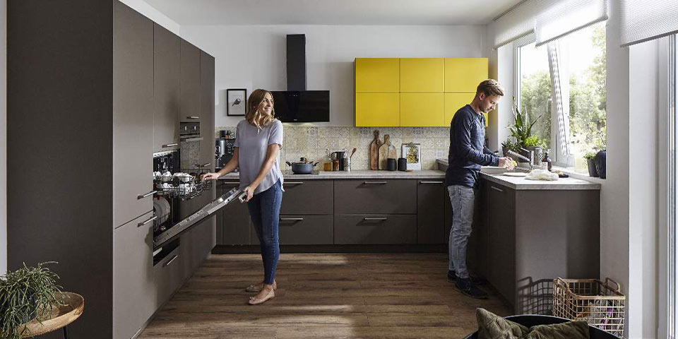 U-Form • Möbel Bald