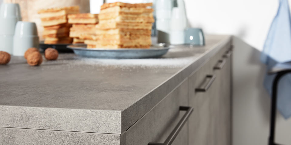 Funktionale Arbeitsplatten • Möbel Bald