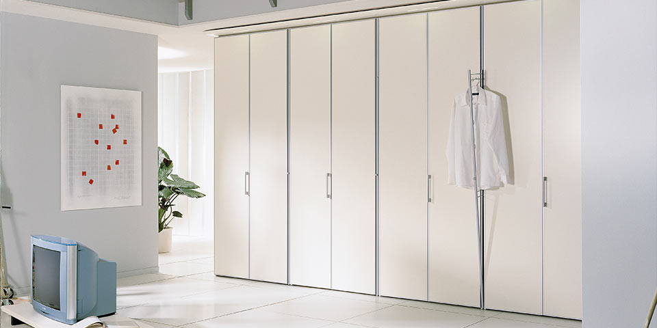 Lieblingskleider bestens verpackt • Möbel Bald