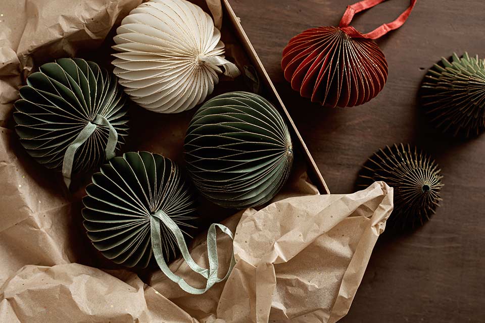 Trendiger Weihnachtsbaumschmuck • Möbel Bald