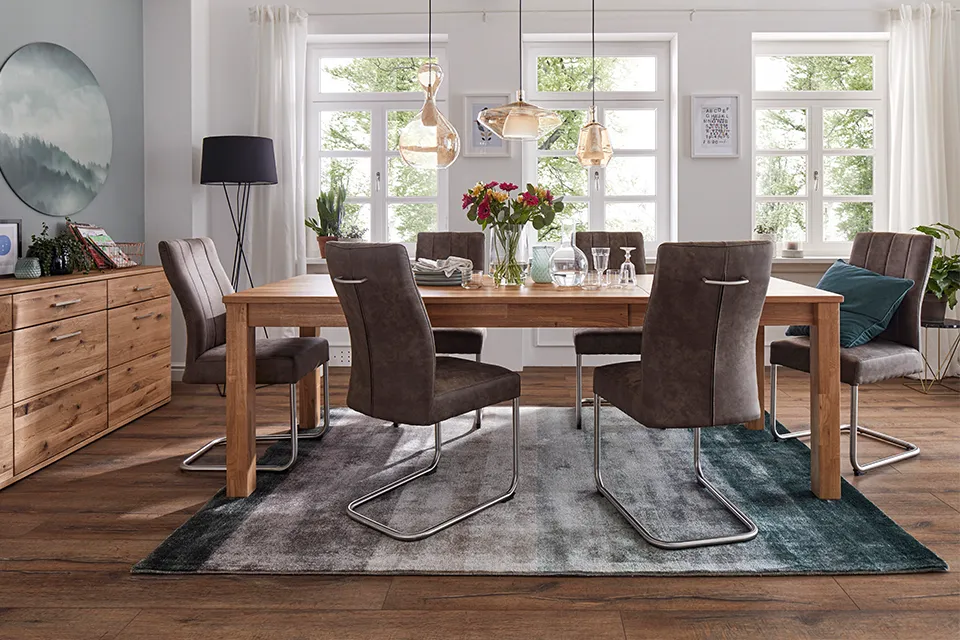 Der klassische Esstisch  • Möbel Bald