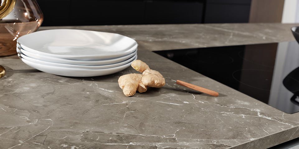 Funktionale Arbeitsplatten • Möbel Bald