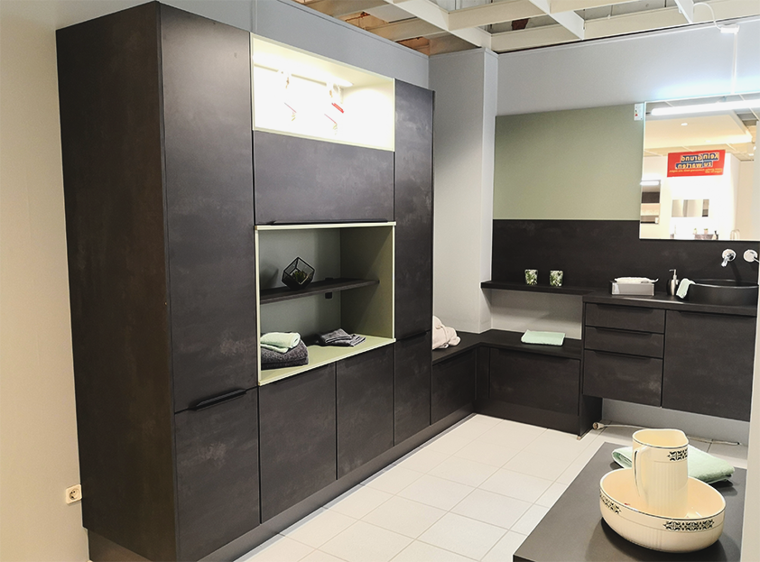 Bad-Einrichtung Spike 1001