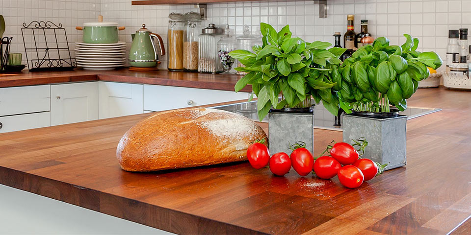 Funktionale Arbeitsplatten • Möbel Bald